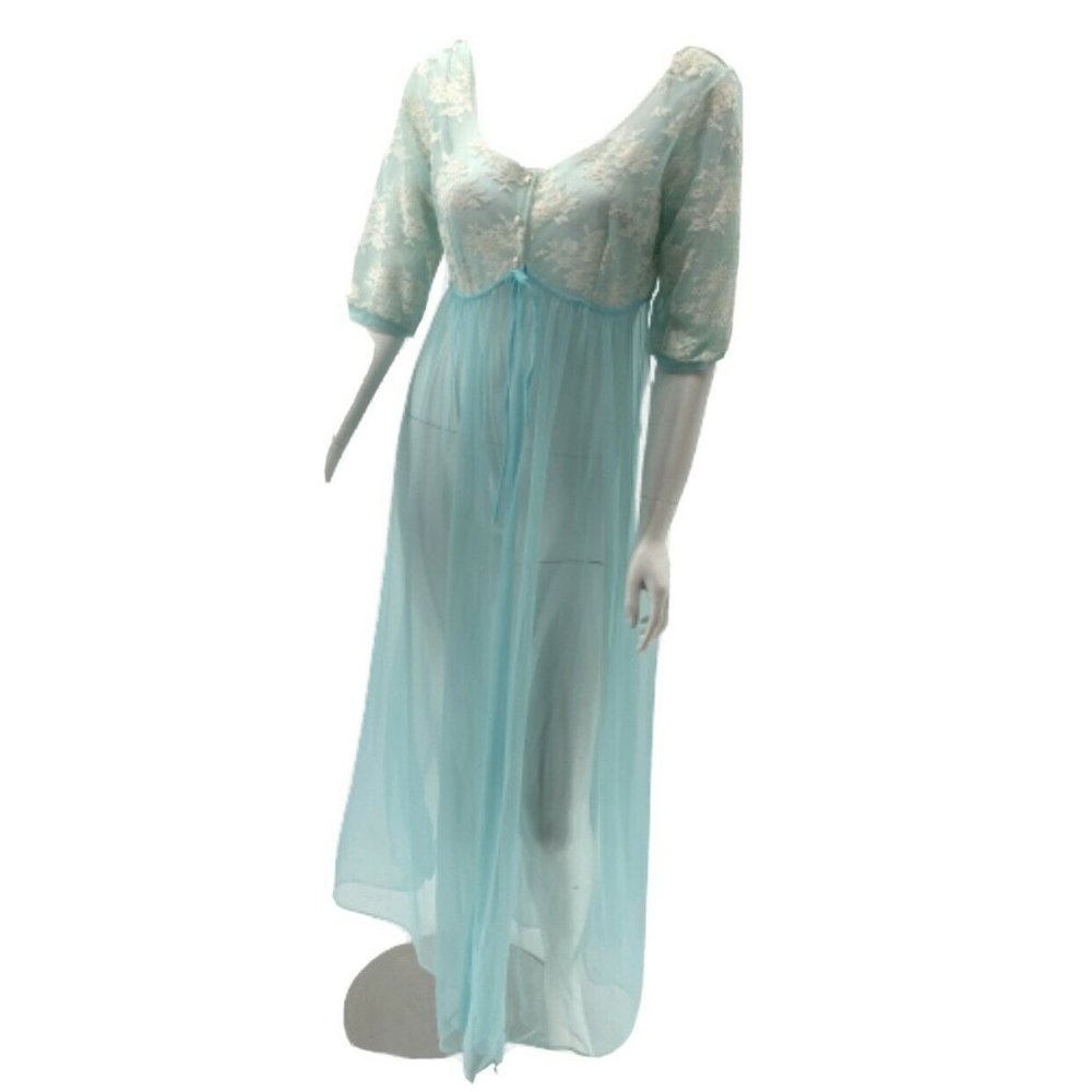 VTG Unlabeled Lace over Aqua Long gown Robe